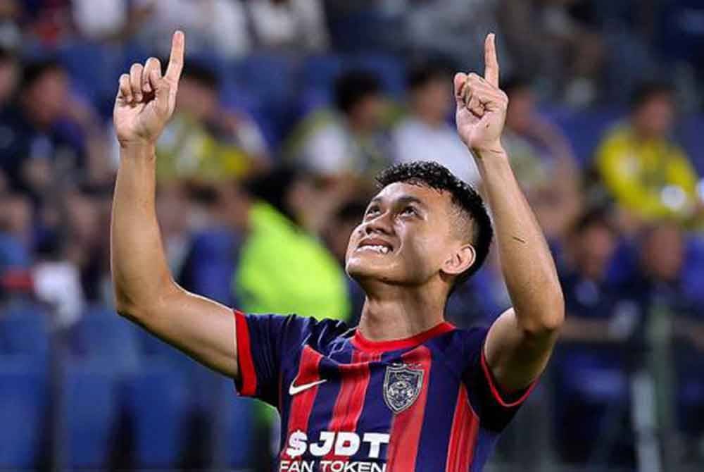 Pemain JDT Arif Aiman meraikan gol pertama ketika menentang Ulsan HD FC pada perlawanan Liga Juara-Juara Asia (ACL) Elite di Stadium Sultan Ibrahim pada Selasa. - Foto Bernama