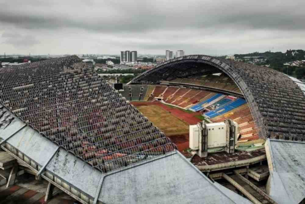 Perobohan Stadium Shah Alam dijangka selesai sepenuhnya menjelang Mei tahun hadapan bagi memberi laluan kepada pembinaan Kompleks Sukan Shah Alam (KSSA).