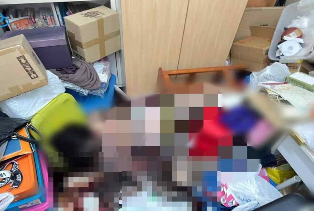 Mayat seorang wanita yang terkurung dalam bilik di sebuah rumah di Taman Puteri Lindungan Bintang, Pasir Puteh pada Ahad dipercayai dibunuh.