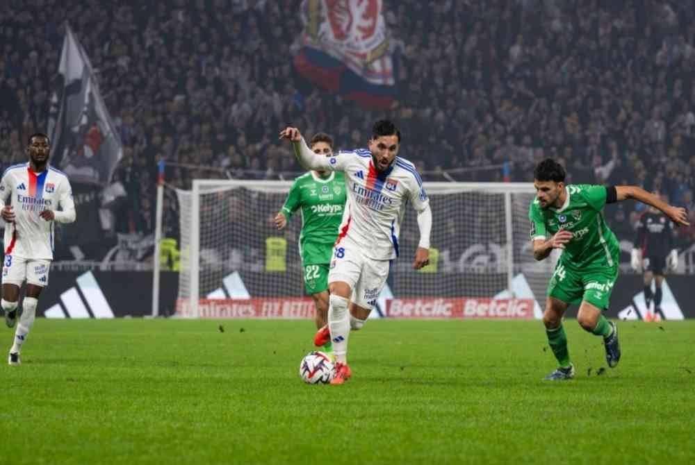 Lyonnais dilarang beli pemain