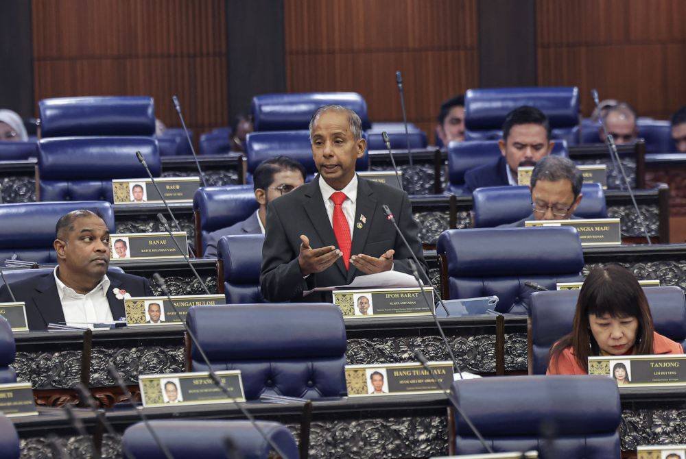 Kulasegaran menyampaikan ucapan pada Sesi Penggulungan Peringkat Jawatankuasa Belanjawan 2025, Persidangan Dewan Rakyat sempena Mesyuarat Ketiga Penggal Ketiga Parlimen ke-15 di Parlimen pada Isnin. Foto Bernama