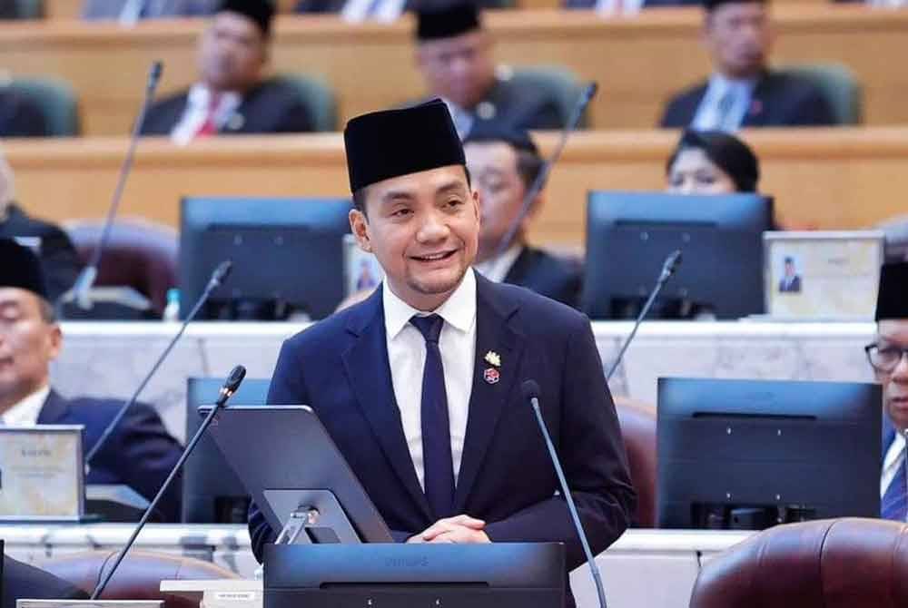 Datuk Onn Hafiz Ghazi ketika membentangkan Belanjawan Johor 2025 di Kota Iskandar pada Khamis.