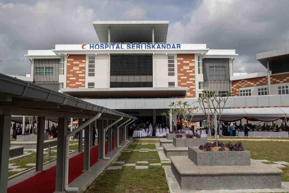 Hospital Seri Iskandar (HSI) bernilai RM153.18 juta akan beroperasi mulai 11 Disember depan. Foto Bernama