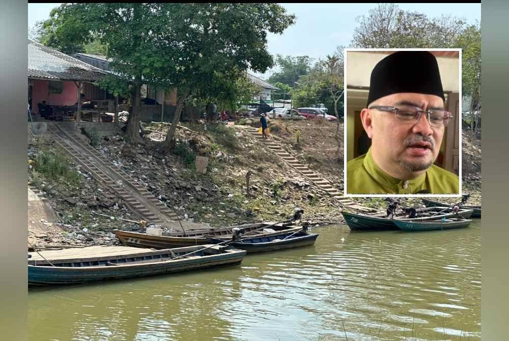 Pangkalan haram yang digunakan penduduk di Sungai Golok Rantau Panjang. Gambar kecil: Mohamed Fadzli