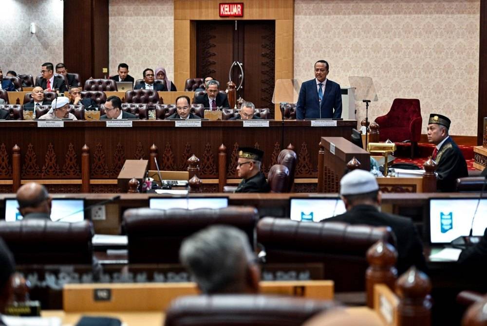 Ahmad Samsuri ketika membentangkan Belanjawan 2025 pada Mesyuarat Ketiga Penggal Kedua Dewan Undangan Negeri Kelima Belas (Bajet) di Wisma Darul Iman pada Isnin lepas. Foto Bernama