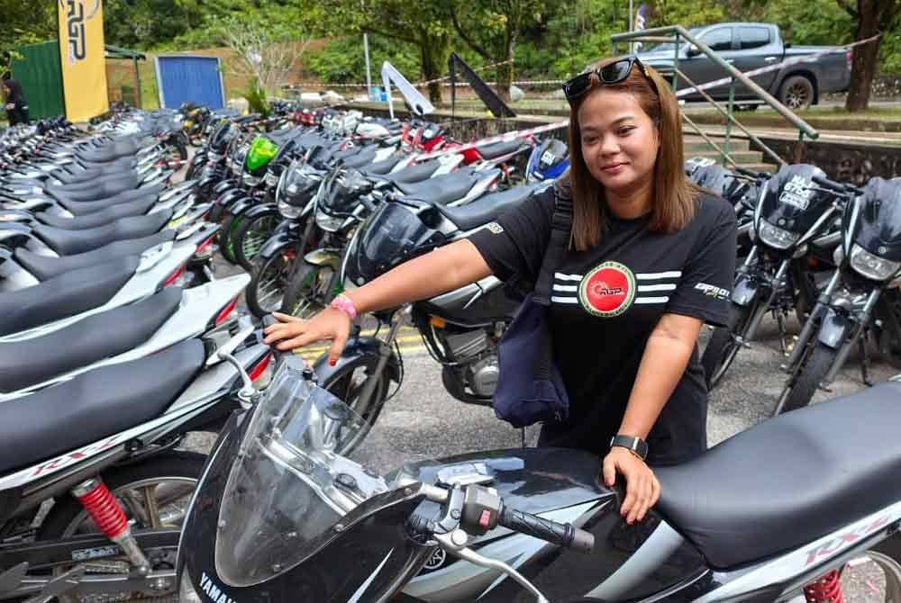 Sanira sanggup menunggang motosikal sejauh lebih 700 km untuk menyertai Program Himpunan RXZ Wanita Malaysia yang berlangsung pada Sabtu.