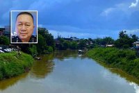 Lorong tikus serta laluan yang dikenal pasti digunakan sindiket penyeludupan dadah di negara ini berdekatan Sungai Golok akan dibanteras sepenuhnya. (Gambar kecil: Kok Chin)