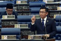 Mohamad Alamin ketika sesi soal jawab lisan sempena Persidangan Dewan Rakyat di Bangunan Parlimen pada Rabu. Foto Bernama