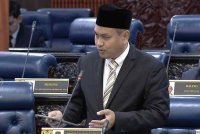 Muhammad Fawwaz semasa membahaskan Rang Undang-undang Perbekalan 2025 bagi Kementerian Belia dan Sukan (KBS) di Dewan Rakyat pada Rabu.