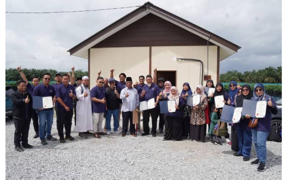 Peserta yang mewakili 11 kampung dari seluruh negara yang mengikuti program X-PED di Selangor.