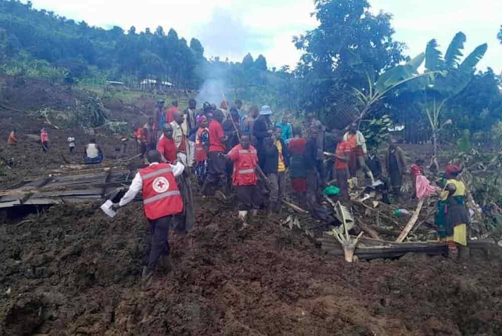 Sembilan mayat ditemukan dan lebih banyak kematian dikhuatiri berlaku susulan tanah runtuh di daerah Bulambuli, timur Uganda.