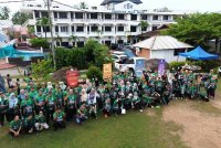 Seramai 150 ahli dan keluarga Kelab Alumni Karangkraf (KAK) berkampung di Pengkalan Balak, Melaka.