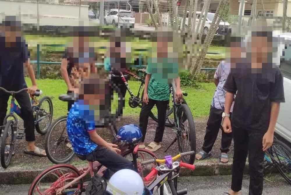 Kesemua kanak-kanak tersebut telah dibawa ke Balai Polis Sungai Nibong untuk tujuan dokumentasi sebelum diserahkan kepada waris penjaga masing-masing,