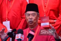 Muhyiddin ketika sidang media pada Perhimpunan Agung Tahunan (PAT) Bersatu kali ketujuh di IDCC Shah Alam pada Sabtu.