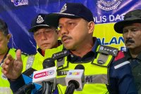 Ketua Polis Kelantan, Datuk Mohd Yusoff Mamat pada sidang media di Balai Polis Repek pada Sabtu.