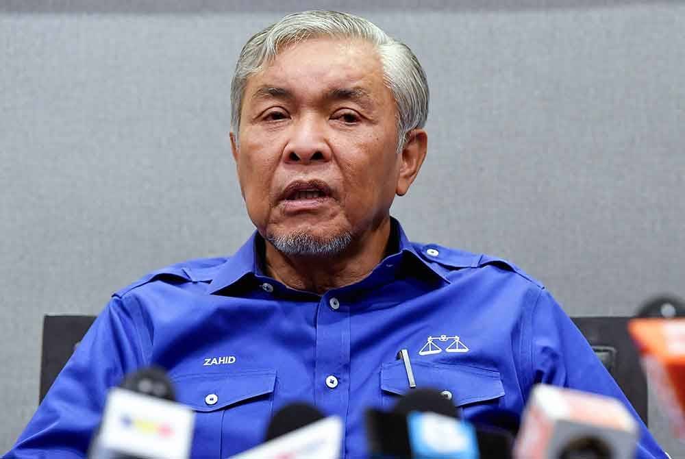 Ahmad Zahid semasa sidang media pada Konvensyen BN Selangor di Pusat Konvensyen Shah Alam (SACC) hari ini. Foto Bernama