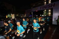 Peserta ‘SJMC Run 2024 - Diabetes Dash: Empowering Steps to Wellness’ memulakan larian di Mediplex, SJMC pada Ahad.