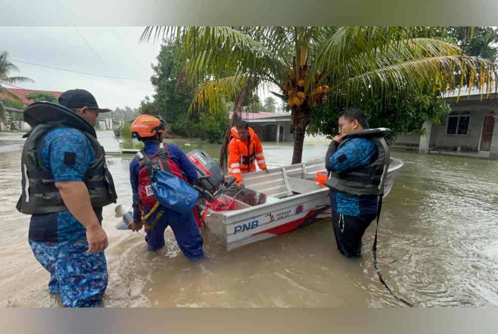 PNB salur sumbangan RM4 juta menerusi kerjasama dengan beberapa agensi bantu mangsa banjir.