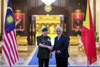 Yang di-Pertuan Agong, Sultan Ibrahim (kiri) berkenan menerima menghadap Perdana Menteri Timor-Leste Kay Rala Xanana Gusmao di Istana Negara pada Isnin. Foto Bernama