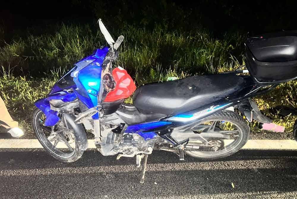 Motosikal yang ditunggang mangsa. Foto IPD Batu Pahat