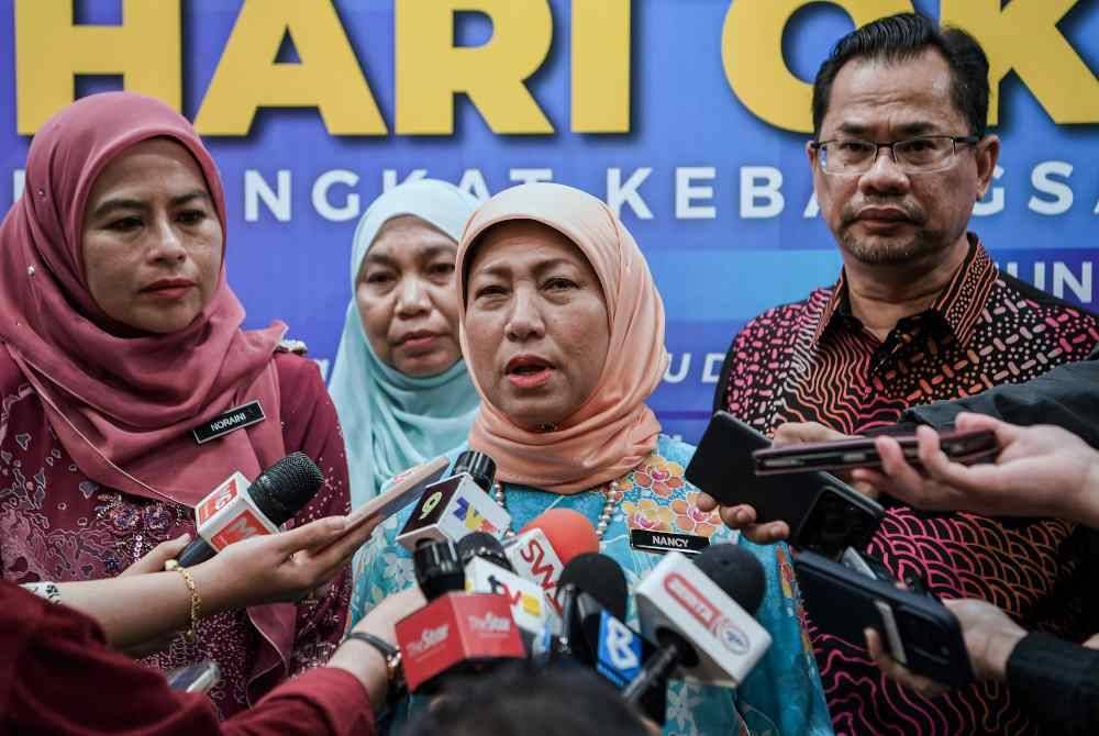 Nancy Shukri ketika sidang akhbar selepas Perasmian Sambutan Hari Orang Kurang Upaya (OKU) Peringkat Kebangsaan Tahun 2024 di sebuah hotel hari ini. Foto Bernama