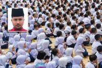 KIAR relevan diperluaskan kepada murid sekolah rendah dan menengah jika mengaplikasikan ciri interaktif yang mampu menarik minat pembelajaran. Foto hiasan (Gambar kecil: Ali Imran)