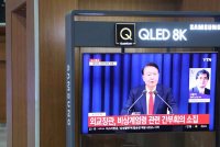 Presiden Korea Selatan Yoon Suk-yeol mengisytiharkan undang-undang tentera darurat dalam ucapan di televisyen. Foto Xinhua