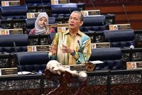 Fadillah ketika Waktu Pertanyaan-Pertanyaan Menteri di Dewan Rakyat pada Khamis.