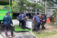 Barangan dan peralatan disita kemudiannya dihantar ke stor sitaan DBKL di Jalan Lombong, Taman Miharja Cheras