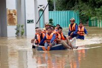 Gelombang banjir pertama yang berlaku pada 15 November lalu menyebabkan ramai mangsa terjejas dan menanggung kerugian tinggi akibat bencana tersebut. Gambar hiasan