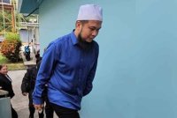 Ebit Lew, berdepan 11 pertuduhan antaranya mengaibkan kehormatan mangsa dengan menghantar perkataan dan gambar lucah kepada wanita itu melalui aplikasi WhatsApp antara Mac dan Jun 2021. - Gambar fail/Sinar Harian