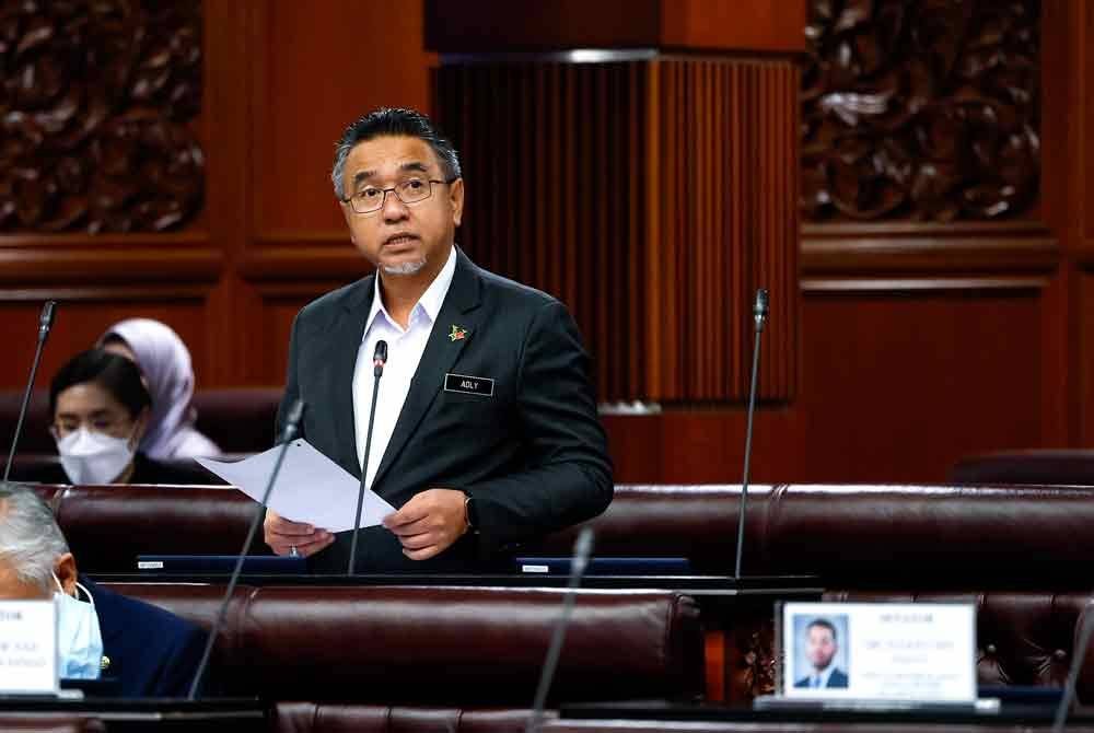 Adly pada Mesyuarat Ketiga Penggal Ketiga, Majlis Parlimen ke-15 Dewan Negara di Bangunan Parlimen pada Rabu. Foto Bernama