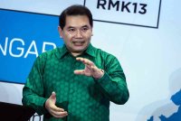 Rafizi menghadiri program Sesi Madani Mendengar bersama Menteri Ekonomi yang berlangsung di Pusat Konvensyen Setia SPICE pada Rabu. Foto Bernama