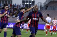 Heberty Fernandes meraikan jaringan gol pada saingan suku akhir pertama Piala Malaysia di Stadium Bola Sepak Kuala Lumpur, Cheras.