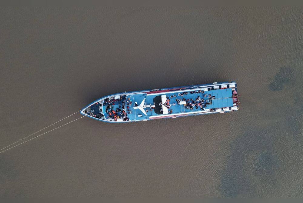 Langkawi Ferry Line Ventures Sdn Bhd mengumumkan kenaikan kadar tambang feri Langkawi ke Kuala Perlis dan Kuala Kedah berkuat kuasa 1 Januari 2025.Gambar hiasan