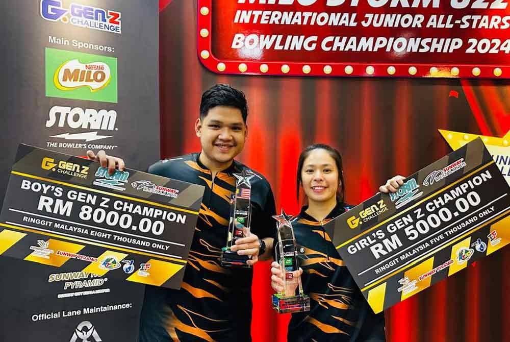 Hafiz (kiri) dan Gillian menjuarai cabaran Gen Z pada Kejohanan Boling Remaja Antarabangsa All-Stars di Petaling Jaya pada Ahad. Foto Agensi