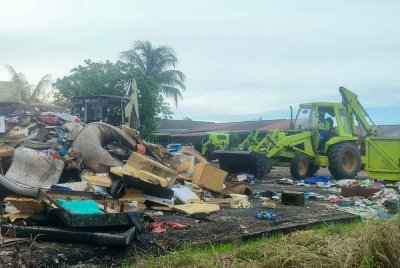 Sebanyak 730.03 tan sisa banjir dikumpulkan di Kedah dan dihantar ke tapak pelupusan Jabi, Pokok Sena.