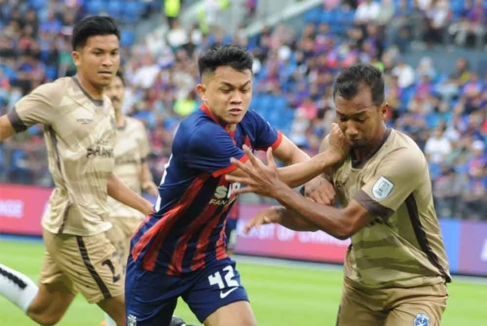 Pemain JDT perlub lebih agresif dalam usaha melakar kejayaan ketika berdepan Sri Pahang FC Selasa ini - Foto: FB Johor Southern Tigers