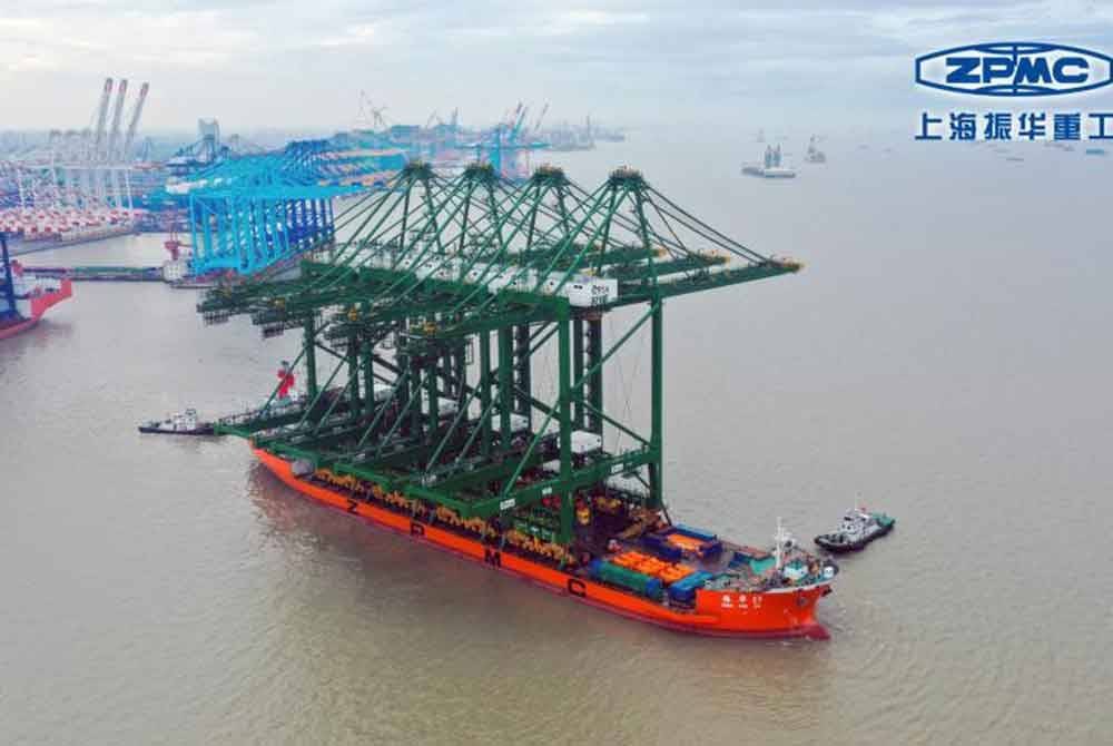 Unit Super Post Panamax Container Handling Ship-To-Shore Gantry Crane daripada Shanghai Zhenhua Heavy Industries Co Ltd (ZPMC)