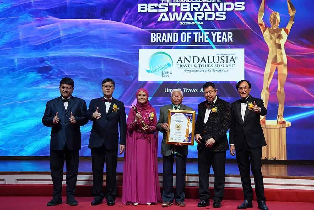 Ida Riswana (tengah), menerima The BrandLaureate Entreprenueur Awards 2024.