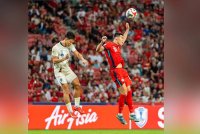 Aksi Singapura menentang Thailand dalam perlawanan Kumpulan A Piala ASEAN di Stadium Nasional, Kallang. Foto Football Association of Singapore