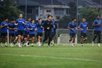 Pemain Skuad Harimau Malaya giat menjalani sesi latihan semasa Kem Latihan Pusat bagi menghadapi saingan AFF Mitsubishi Electric Cup 2024 di Wisma FAM hari ini. Foto Bernama