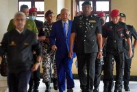 Kes berprofil tinggi dan kesalahan membuli terus mendominasi gelanggang mahkamah serta menarik perhatian umum tahun ini antaranya membabitkan Datuk Seri Najib Tun Razak. Foto Bernama