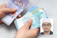 Peniaga dan usahawan Islam yang menjalankan perniagaan di Pulau Pinang diwajibkan membayar zakat perniagaan kepada ZPP - Gambar hiasan, gambar kecil: Dr Mohd Sukki