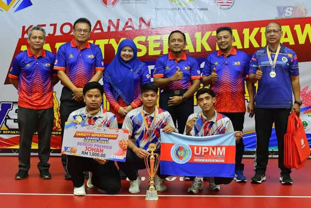 UPNM B meraih kejayaan mengungguli Kategori Beregu Premier VSL Grand Final 2024. Foto: Sukar IPT