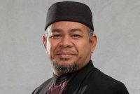 Datuk Dr Mohd Khairuddin Aman Razali.