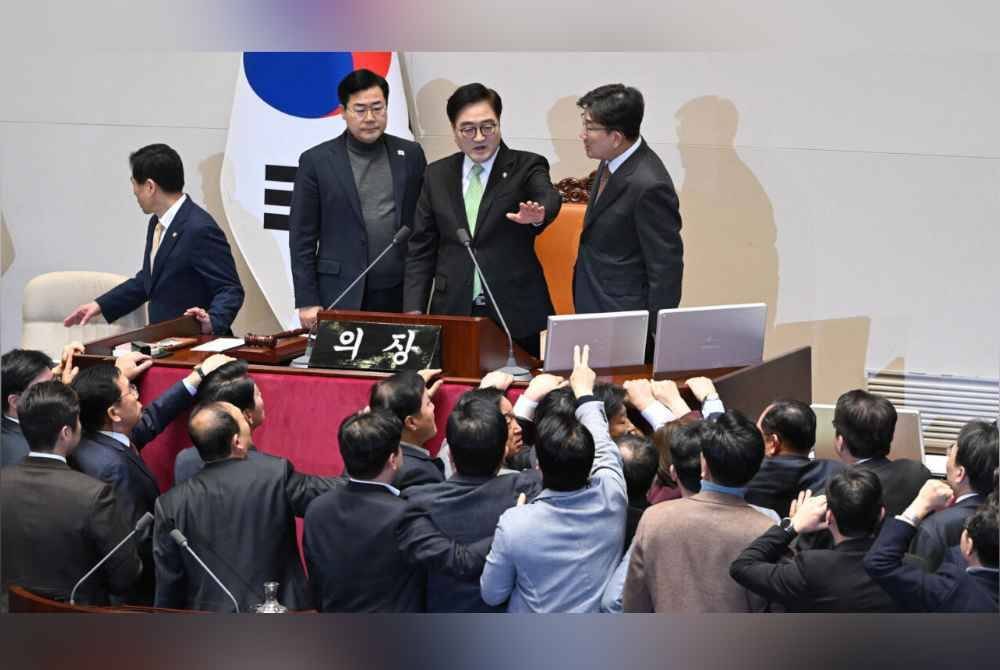 Dewan Parlimen Korea Selatan mengundi pada Jumaat untuk melakukan pendakwaan terhadap Pemangku Presiden Han Duck-soo.