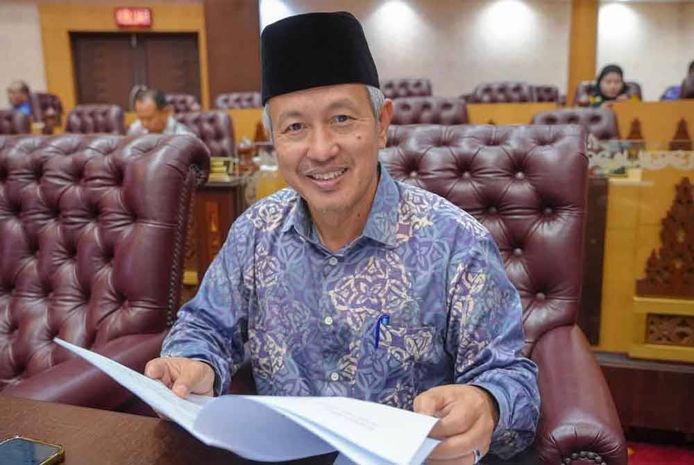 Khazan Che Mat dianggapgiant killer kerana berjaya menumbangkan bekas Menteri Besar, Datuk Seri Dr Ahmad Razif Abd Rahman daripada BN pada PRN Terengganu tahun lalu dengan majoriti 2,797 undi di DUN Seberang Takir.