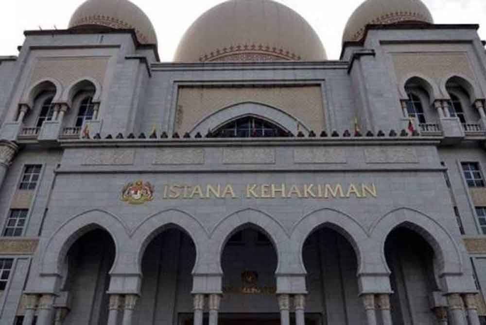 Hindraf) memohon kepada Mahkamah Persekutuan di sini pada 3 November 2023 untuk merujuk persoalan undang-undang berhubung pembatalan pendaftaran persatuan itu.