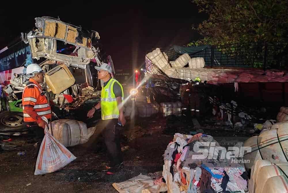 Polis sedang mencari tayar lori yang tercabut dalam kemalangan meragut tujuh nyawa di Kilometer 204 Lebuhraya Utara-Selatan (PLUS) arah utara di sini bulan lalu.